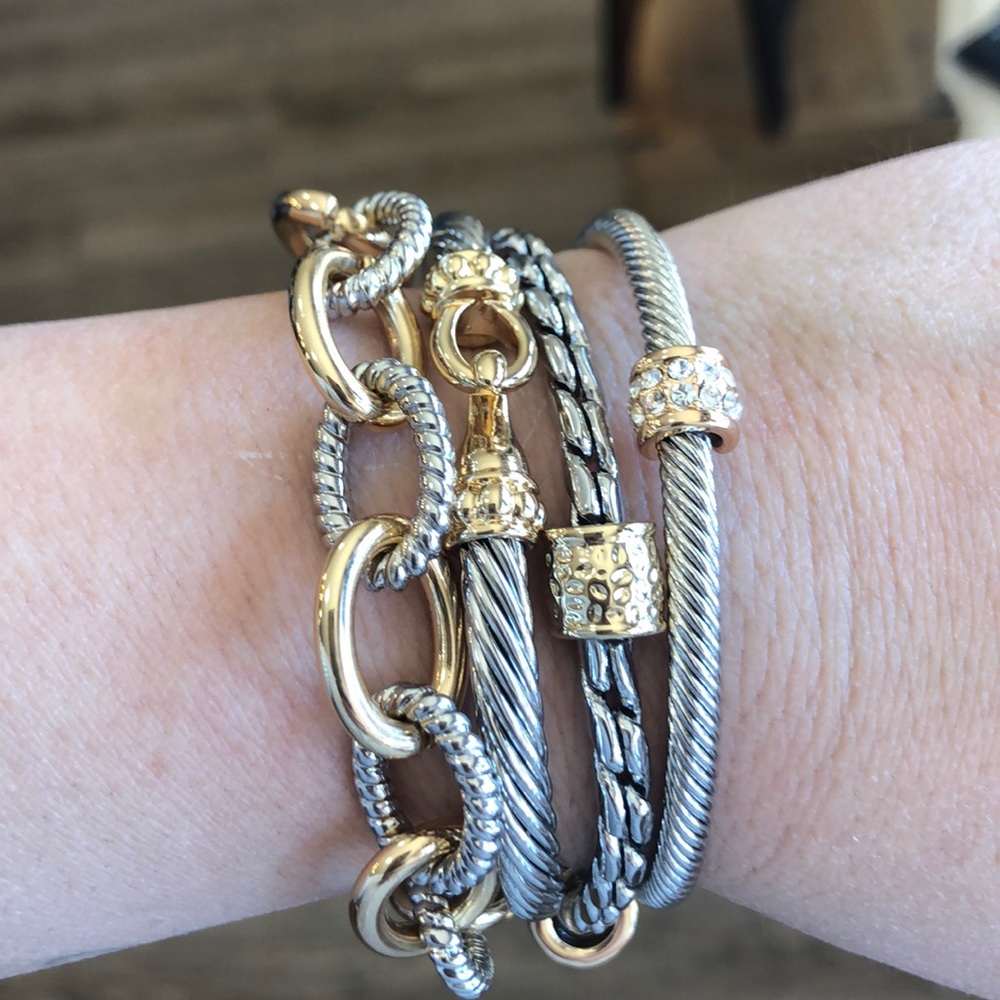 NWT 4 bracelets gold/silver Alloy